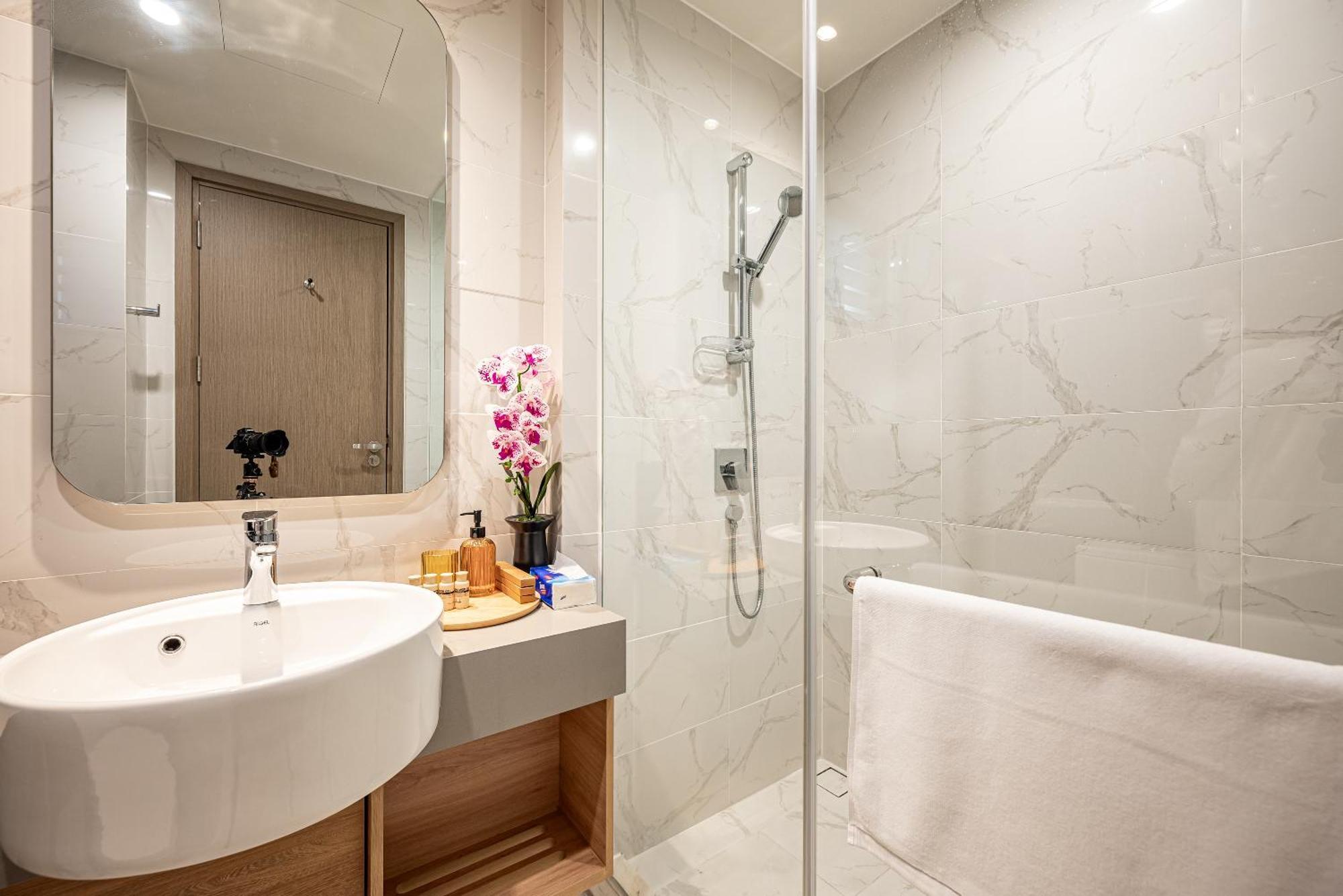 Zenity Luxury Apartment In District 1 Since 2024 Ho Chi Minh-staden Exteriör bild